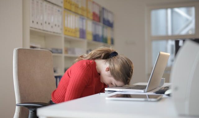 image quiet quitting peoplespheres